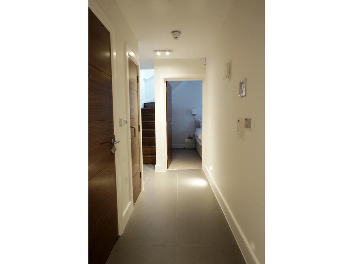 Modern, Spacious 2Br Flat In Oksford Zewnętrze zdjęcie